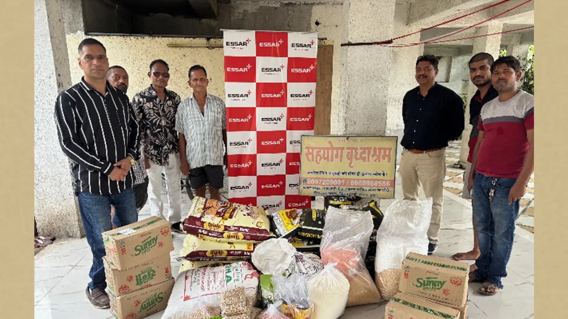 Essar Foundation extends helping hand to elderly at Sahyog Vridh Ashram